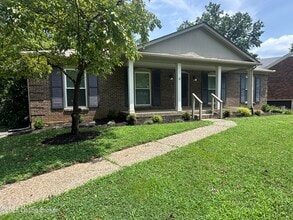 Building Photo - 1303 Bentwood Way