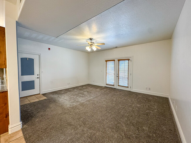 Building Photo - 248 S 550 W