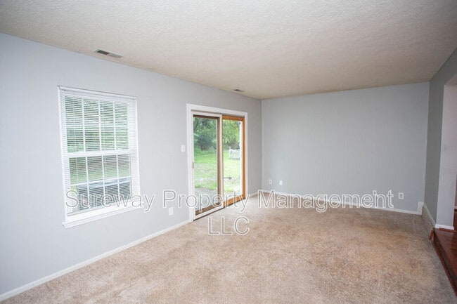 Building Photo - 38 Dorchester Cir