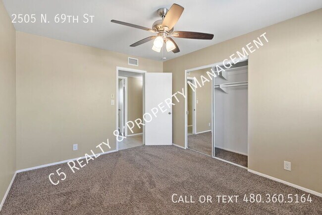 Building Photo - 2505 N 69th St