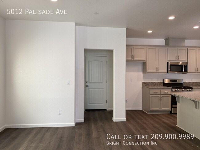 Building Photo - 5012 Palisade Ave