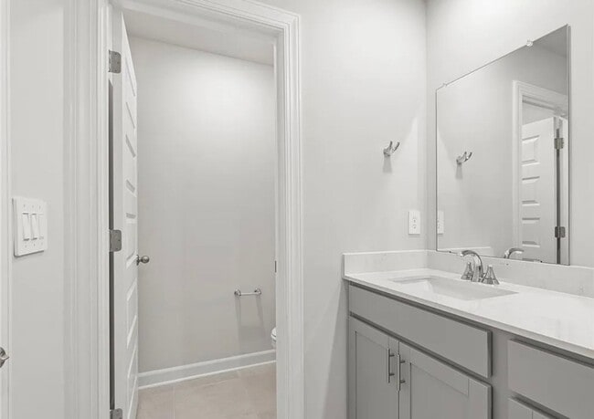 Building Photo - Brand New 3/2.5 Move In Ready Now!