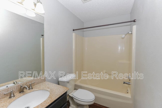 Building Photo - 3235 W Wildflower St