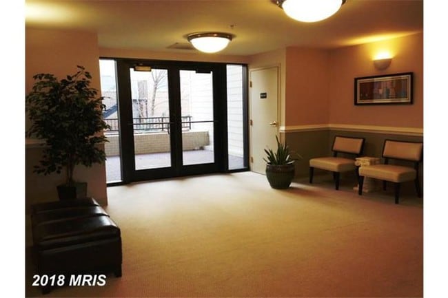 Building Photo - 2729 Gallows Rd