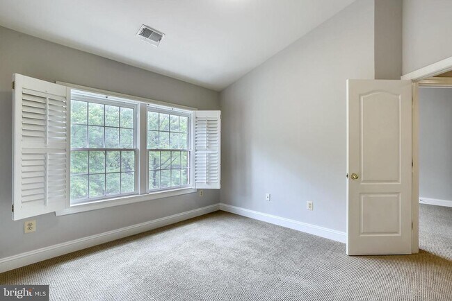Building Photo - 10555 Tuckerman Heights Cir