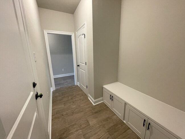 Building Photo - 118 Pne Lk Rd