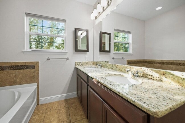Building Photo - 9306 Mira Valle Ln