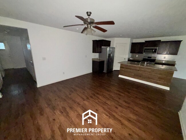 Building Photo - Beautiful 3BR/2.5BA Bessemer Home with Granite Kitchen, Fireplace & Covered Patio