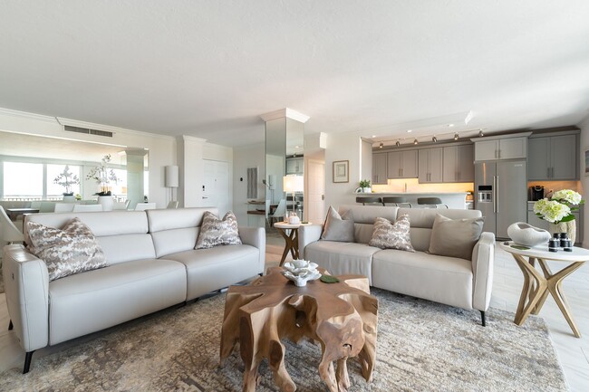 Building Photo - Siesta Key Luxury 2 Bed Condo with Gulf Views