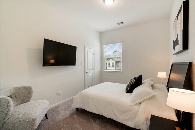 Building Photo - 603 Silver Pear Ct