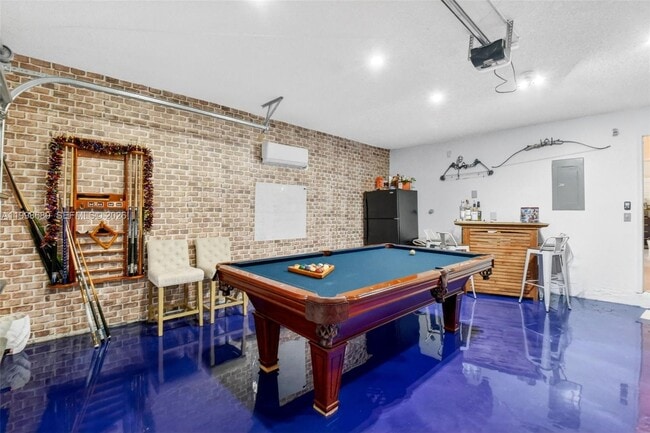 Building Photo - 9592 Majestic Way