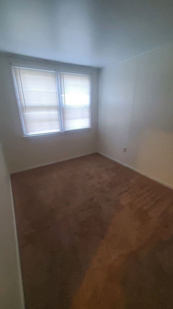 Building Photo - 13 Riley Manor Cir