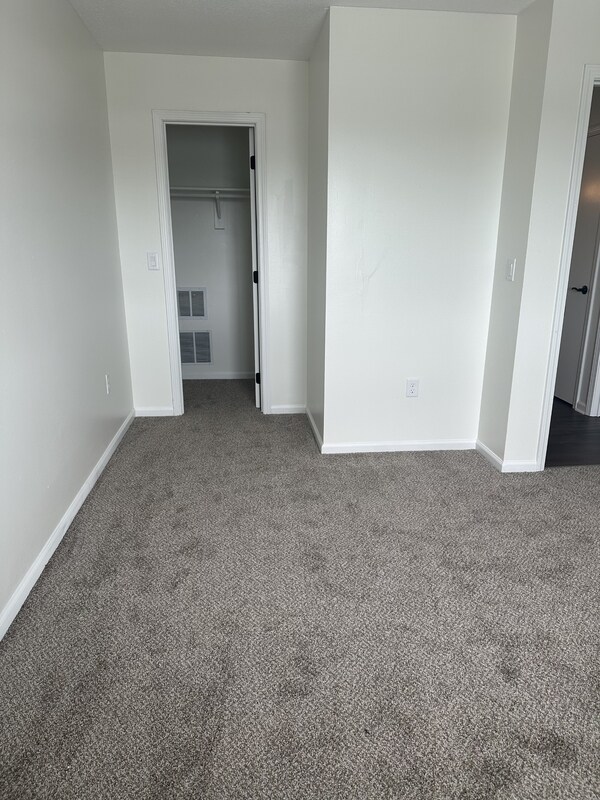 Building Photo - 3410 Augusta Dr