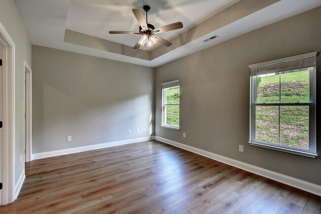 Building Photo - 2075 Haystack Cir