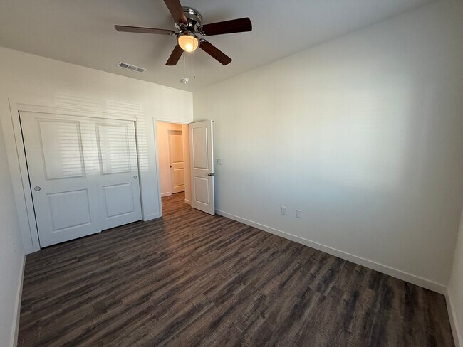 Building Photo - 9207 Prometheus Dr