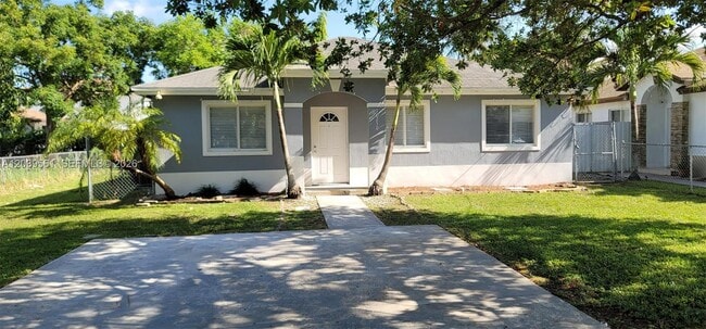 Building Photo - 10250 SW 173rd Terrace