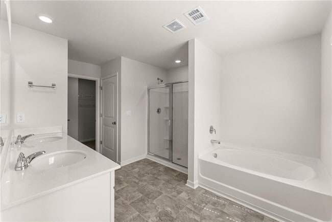 Building Photo - 300 Stoneybrook Dr