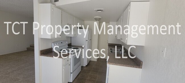 Building Photo - Cute 2 bed 1.5 bath in Mesa!