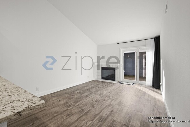 Building Photo - 106 Village Ct