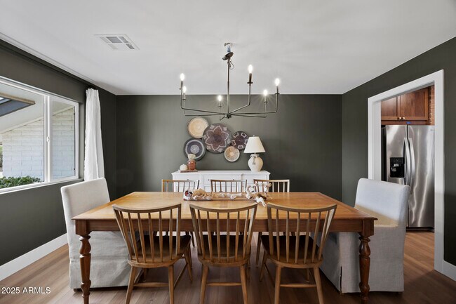 Building Photo - 10848 N 66th St