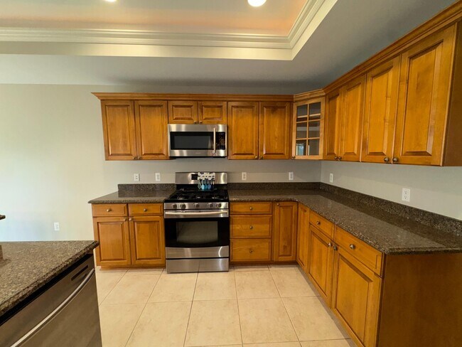 Building Photo - 50247 Cheltenham Dr