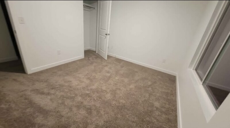 Primary Photo - 286 Starboard Dr