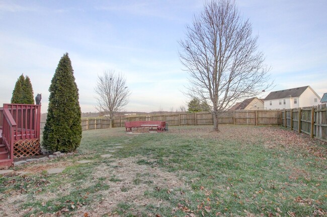 Building Photo - Super Views of Kentucky while in Clarksville