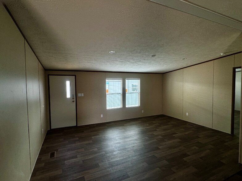 Building Photo - 1106 Mesquite St