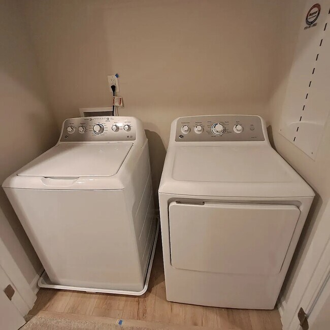 Building Photo - 150 Elyse Overlook Lp