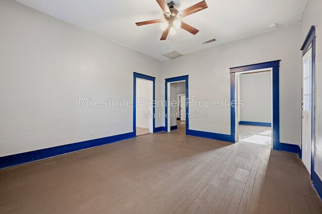 Building Photo - 605 E Woodard St