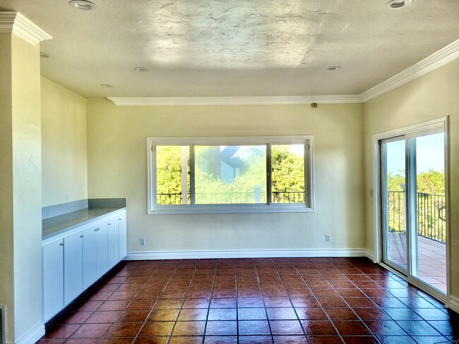 Building Photo - 30629 Palos Verdes Dr E