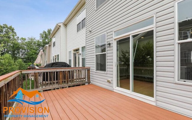 Building Photo - 7802 Five Oaks Ct