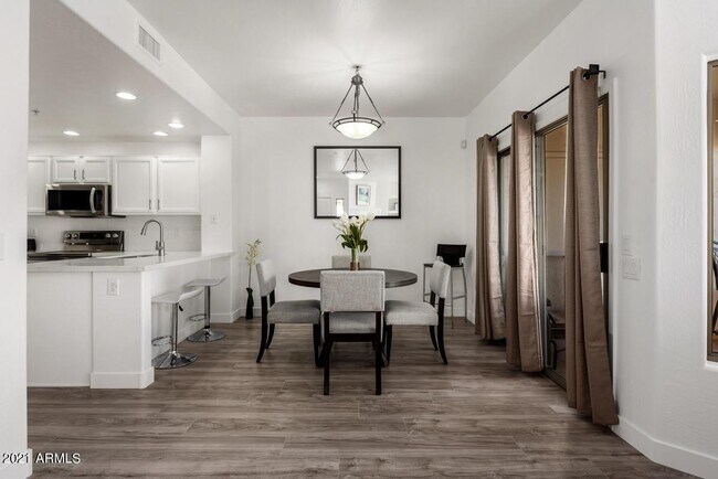 Building Photo - 20121 N 76th St