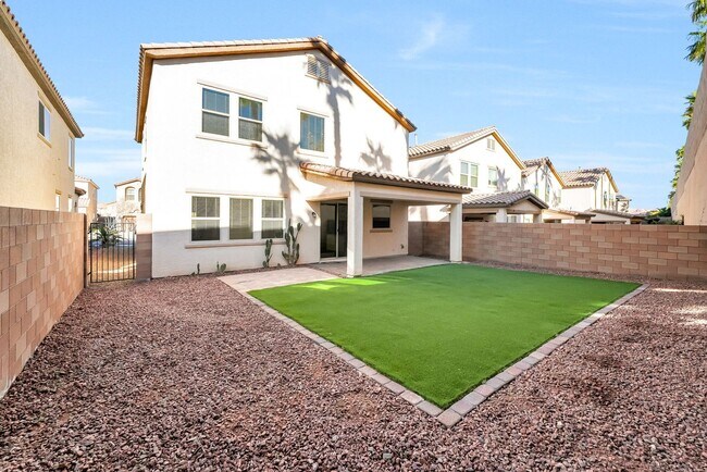 Building Photo - Stylish Two-Story Retreat with Designer Kitchen, Private Backyard & Flexible Living Space!