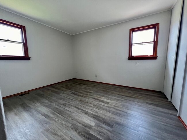 Building Photo - 2107 Quail Ln