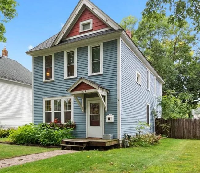 Building Photo - STUNNING Saint Paul Single Family Home - High End Upgrades Throughout