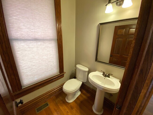 Building Photo - Renovated House, South Campus OSU, Near Medical Center and Law School