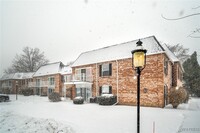 Building Photo - 4547 Chestnut Ridge Rd
