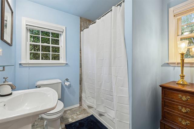 Building Photo - 1515 Sereno Dr