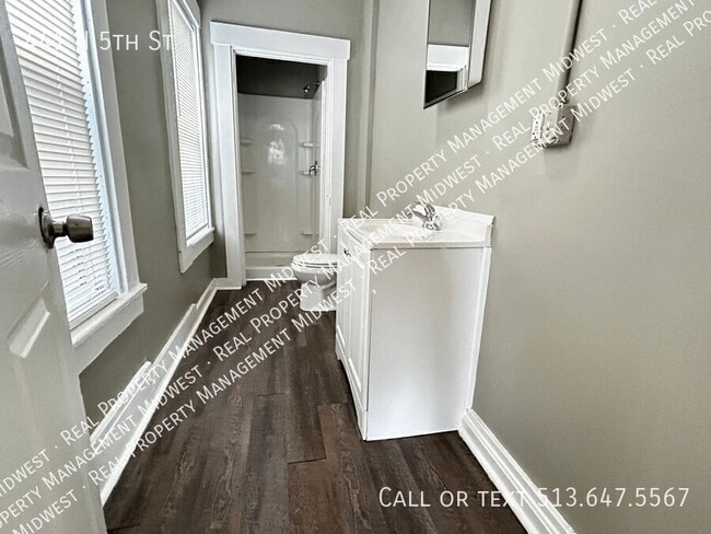 Building Photo - 441 N 5th St