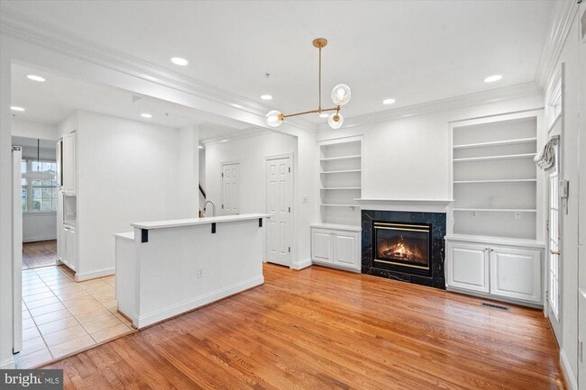 Building Photo - 2622 Clarendon Blvd