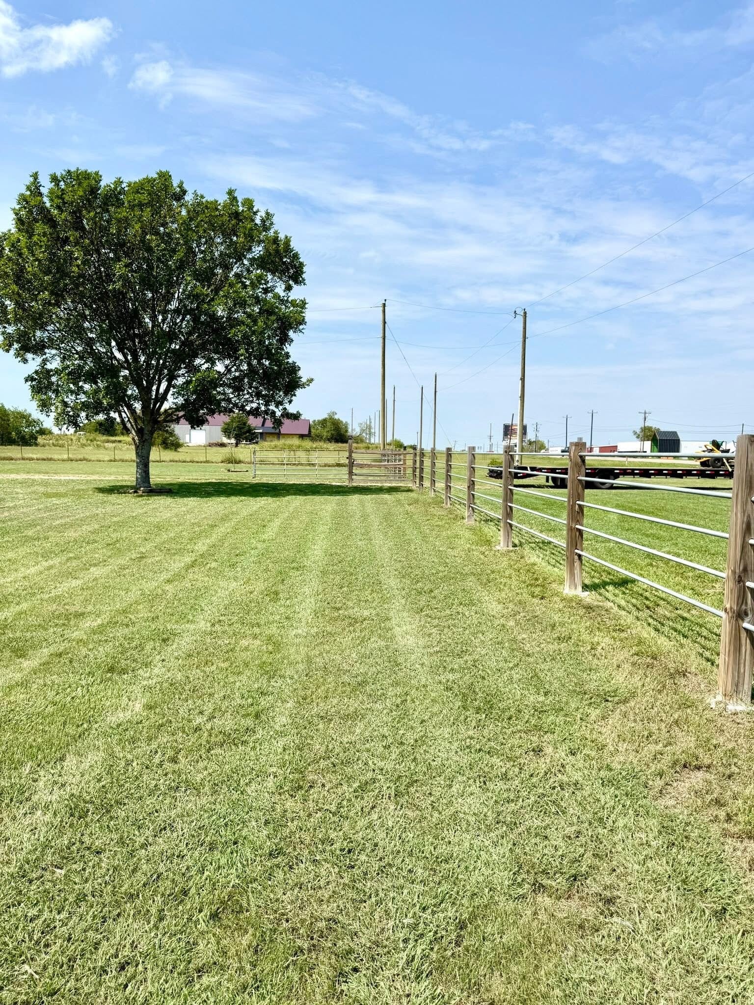 Gated - 15693 State Highway 205