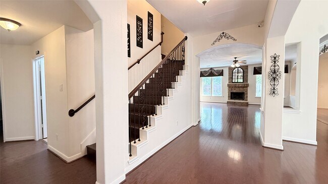 Building Photo - 5623 Maverick Bend Lane