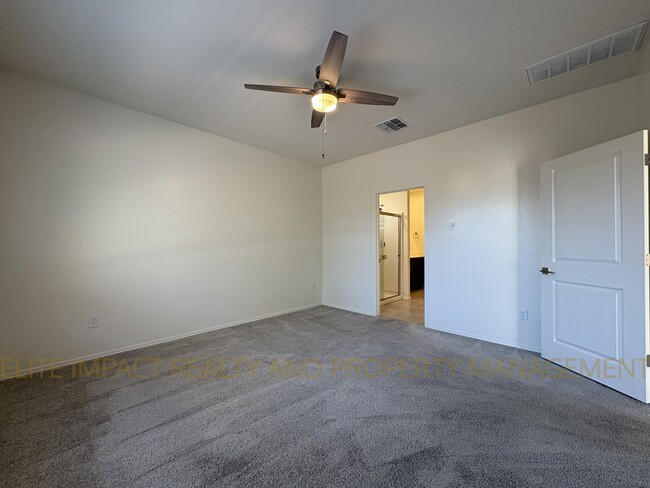Building Photo - 7046 E Calle Arco Iris