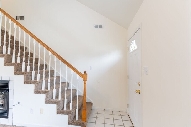 Building Photo - 5013-5015 Carrie Ridge Dr.