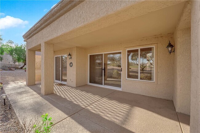 Building Photo - 9013 Litchfield Ave