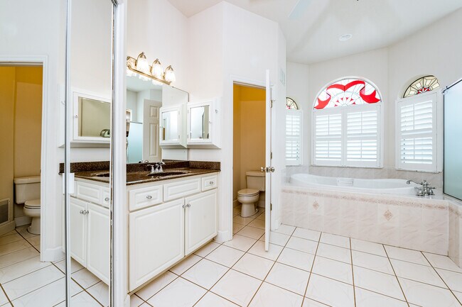 Building Photo - 4 Archangel Cir