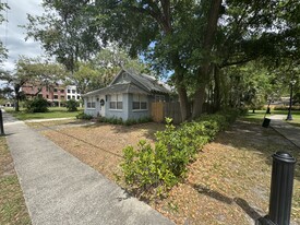 Building Photo - 147 S Highland Ave