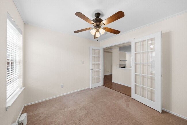 Building Photo - 5726 Westminster Village Dr