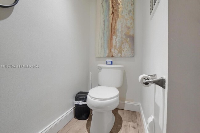 Building Photo - 3145 NE 184th St